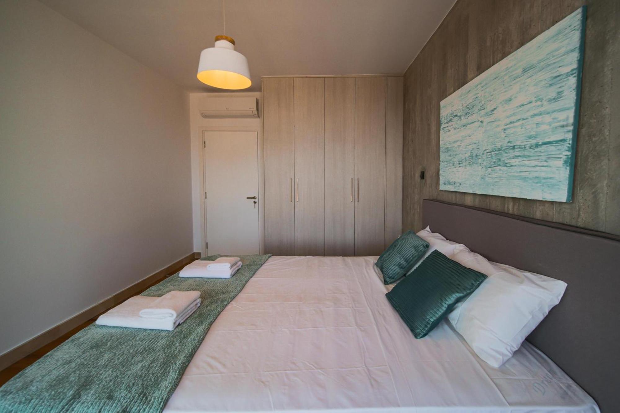 Avenue 102 1 Bed Paphos Exterior foto